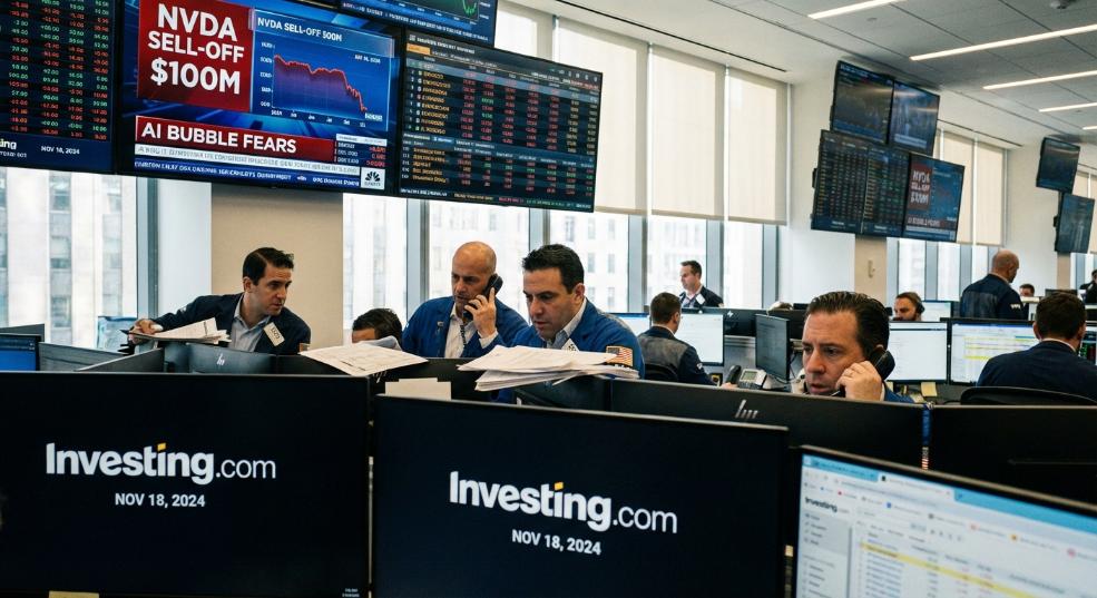 投资人抛售价值 1 亿美元英伟达股票,AI 泡沫担忧加剧 投资人抛售价值 1 亿美元英伟达股票,AI 泡沫担忧加剧第一张图