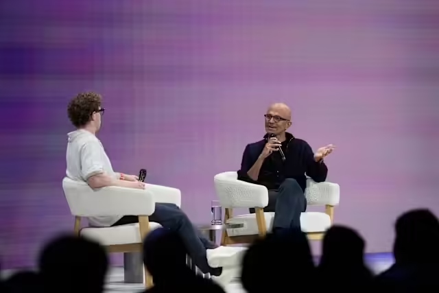 微软 CEO 纳德拉：公司 20%-30% 的代码由 AI 生成