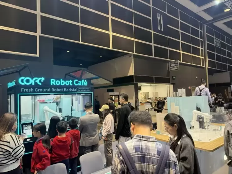 咖啡机器人竟能超越百年匠人的手艺,未来咖啡馆会变成什么样?(图1)