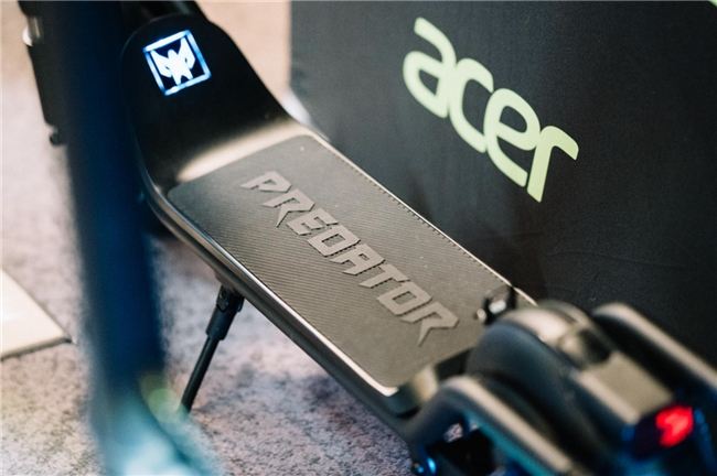 CES 2026宏碁放大招,AI电竞本竟薄至17.9毫米,还有1000Hz显示器(图5)